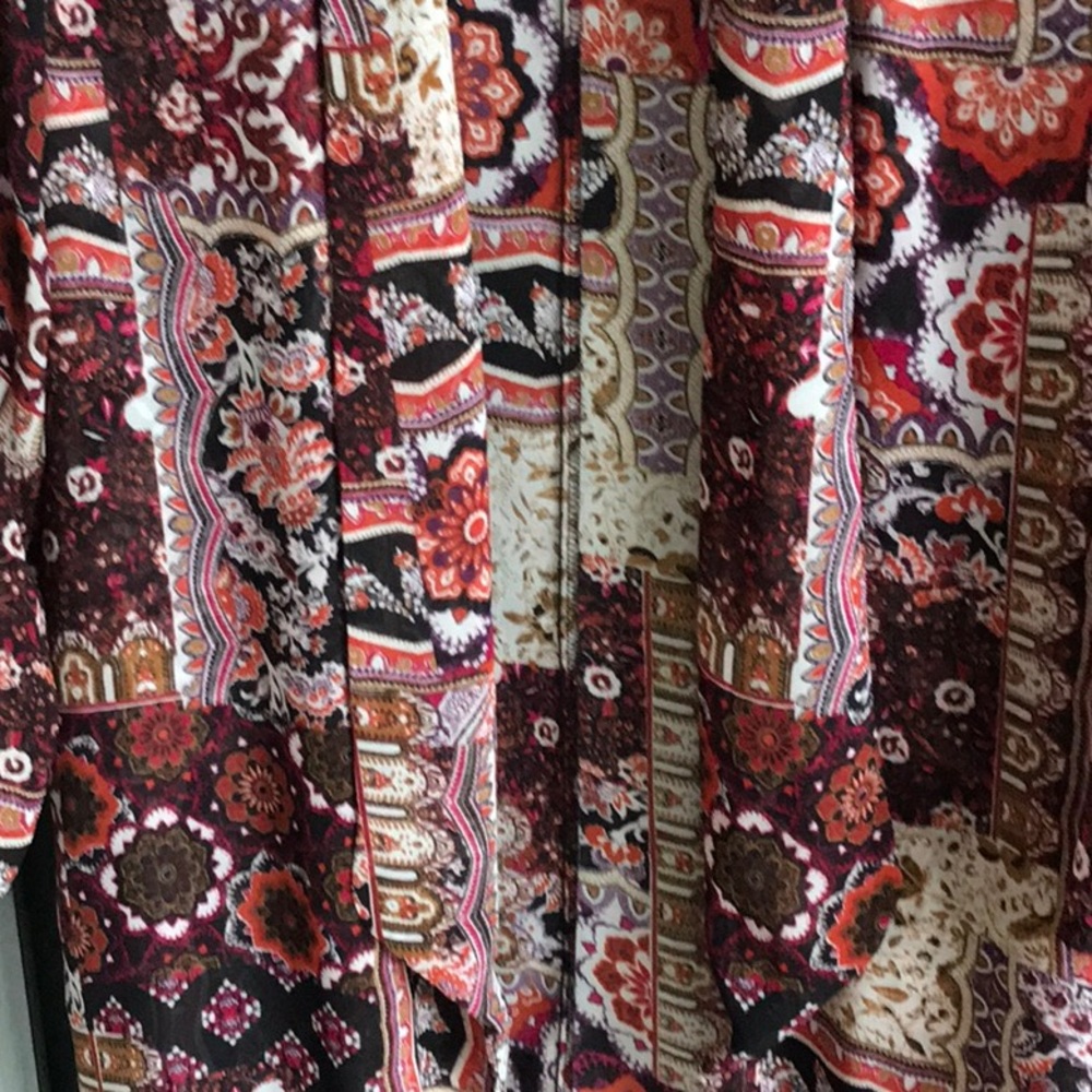 Stunning Polyester Thin Light Weight Jacket! Nwot - image 2